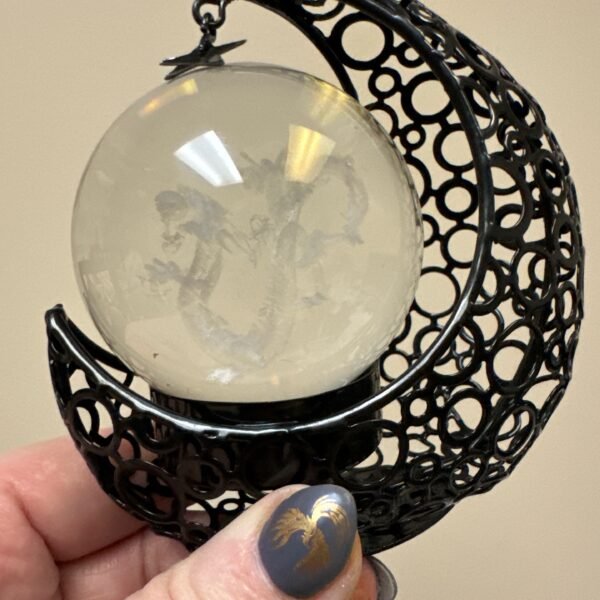 Moon sphere holder