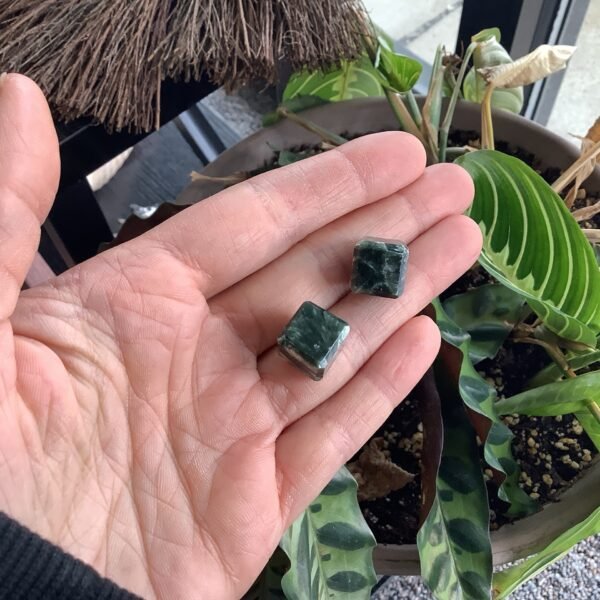 Seraphinite Cube