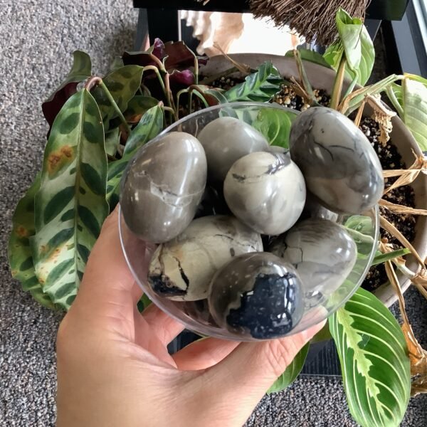 Volcano Agate Tumble UV reactive