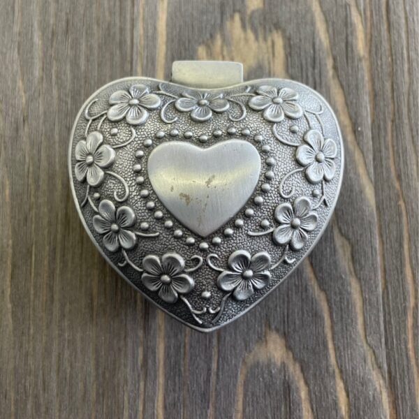 Heart Shape Steel Jewel Cases